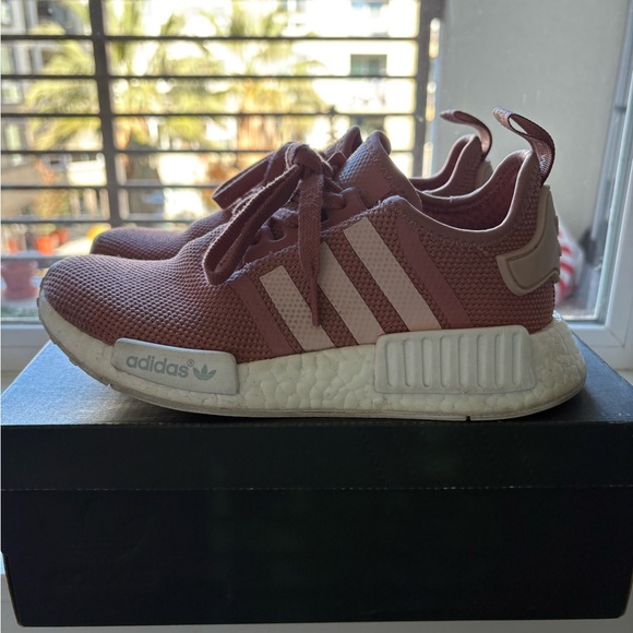 PINK SALMON ADIDAS NMDs - Picture 5 of 7